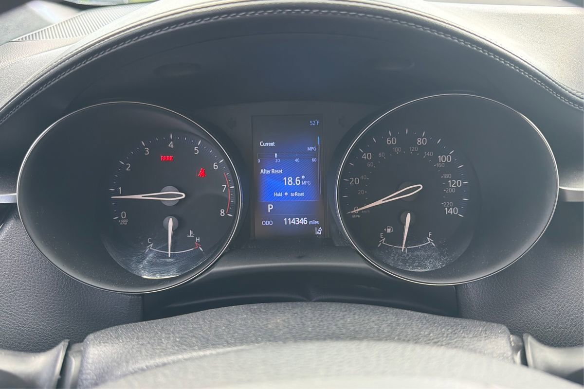 Used 2018 Toyota C-HR XLE image 16