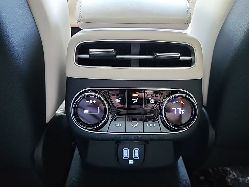 Used 2025 Genesis Electrified GV70 w/ Prestige Package AWD/4WD image 25