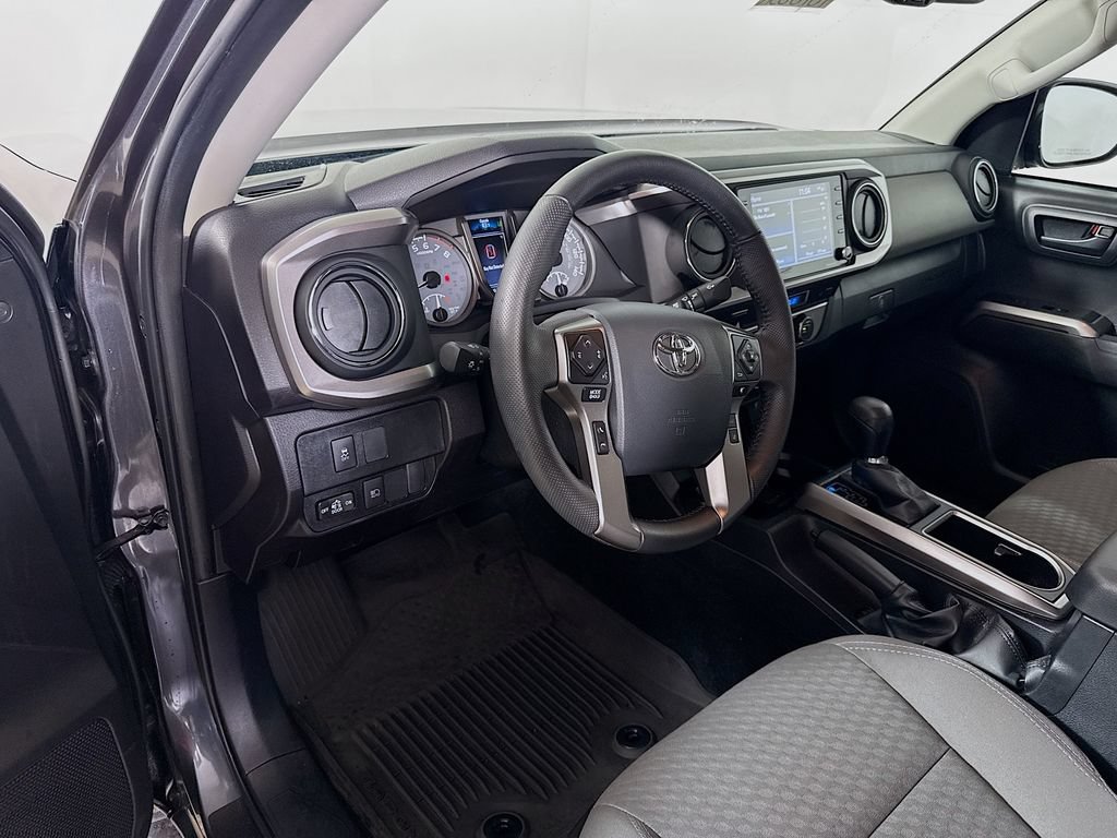 Certified 2023 Toyota Tacoma SR5 AWD/4WD image 9