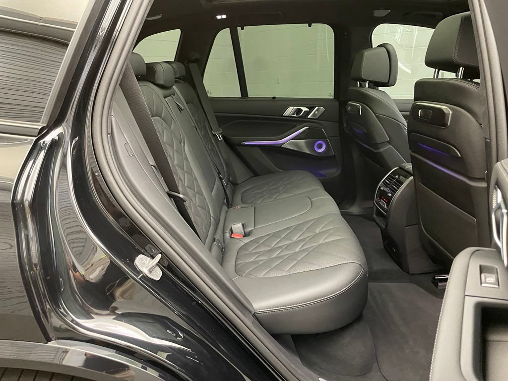 Used 2026 BMW X5 M60i AWD/4WD image 32