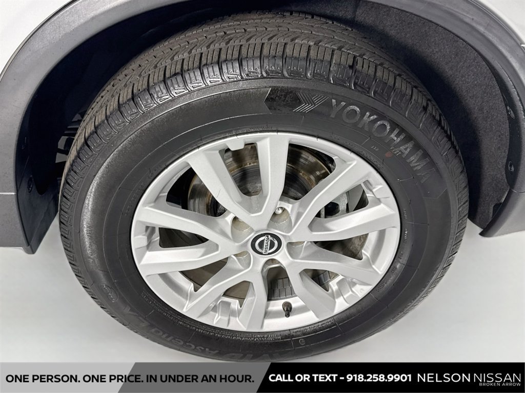Used 2019 Nissan Rogue SV FWD image 30