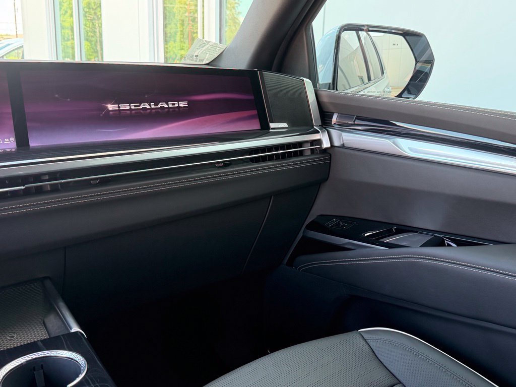 New 2026 Cadillac Escalade Sport w/ LPO, Floor Liner Package AWD/4WD image 29