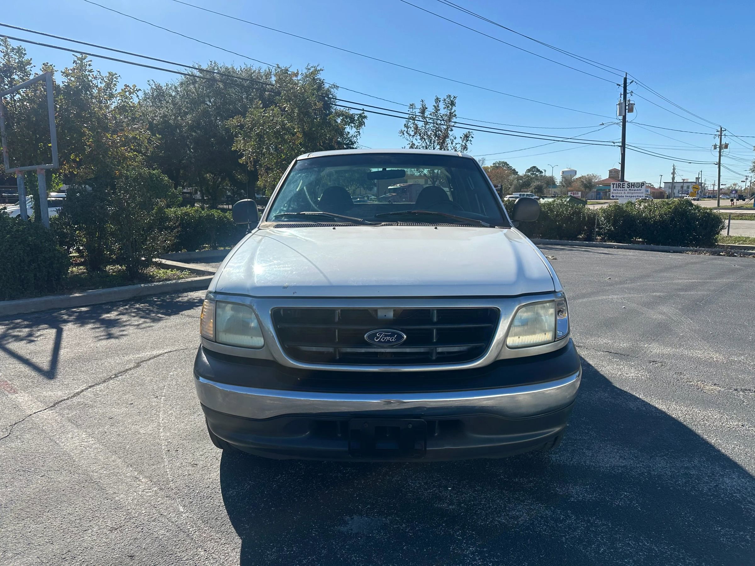 Used 2003 Ford F150 XL RWD image 2