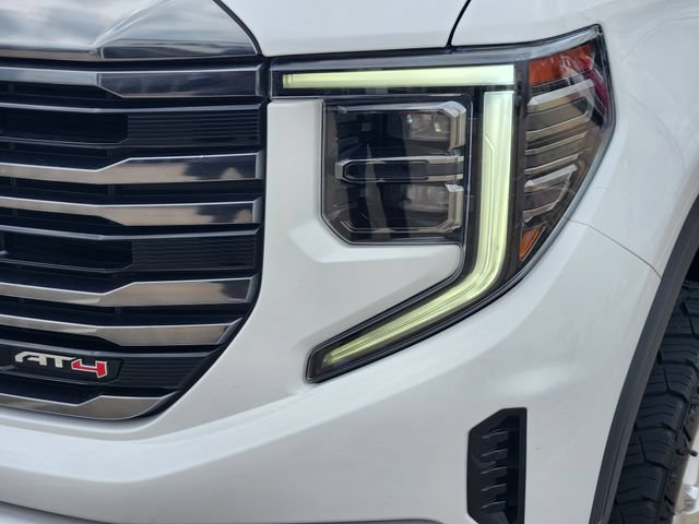 Used 2024 GMC Sierra 1500 AT4 w/ AT4 Premium Package AWD/4WD image 9