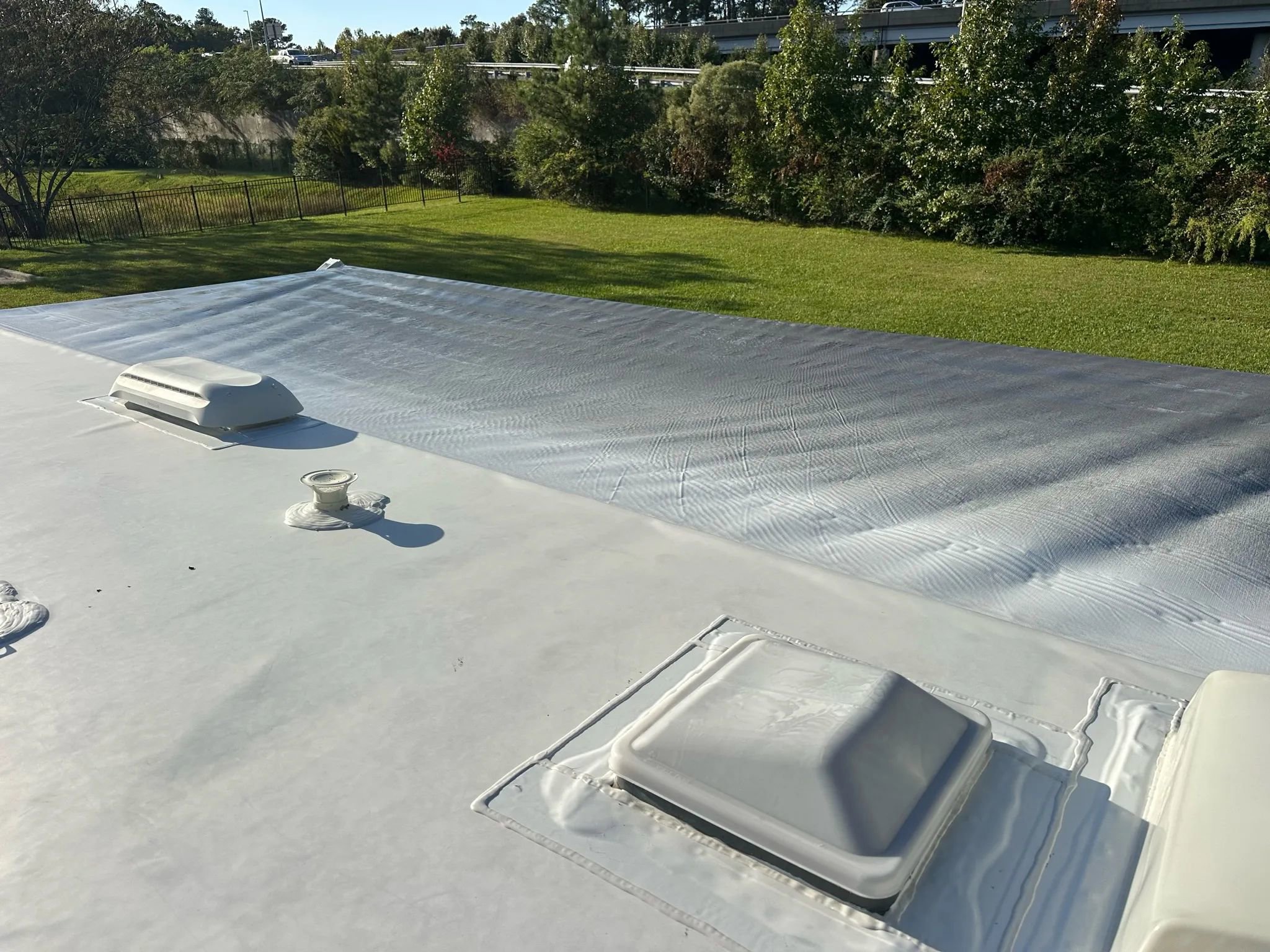 Used 2021 Ford E-450 and Econoline 450 Super Duty w/ Motorhome Prep Package image 17