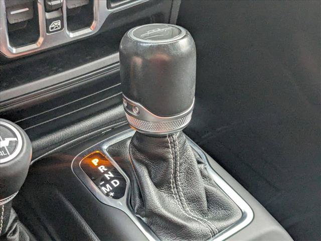 Used 2020 Jeep Gladiator Overland AWD/4WD image 12