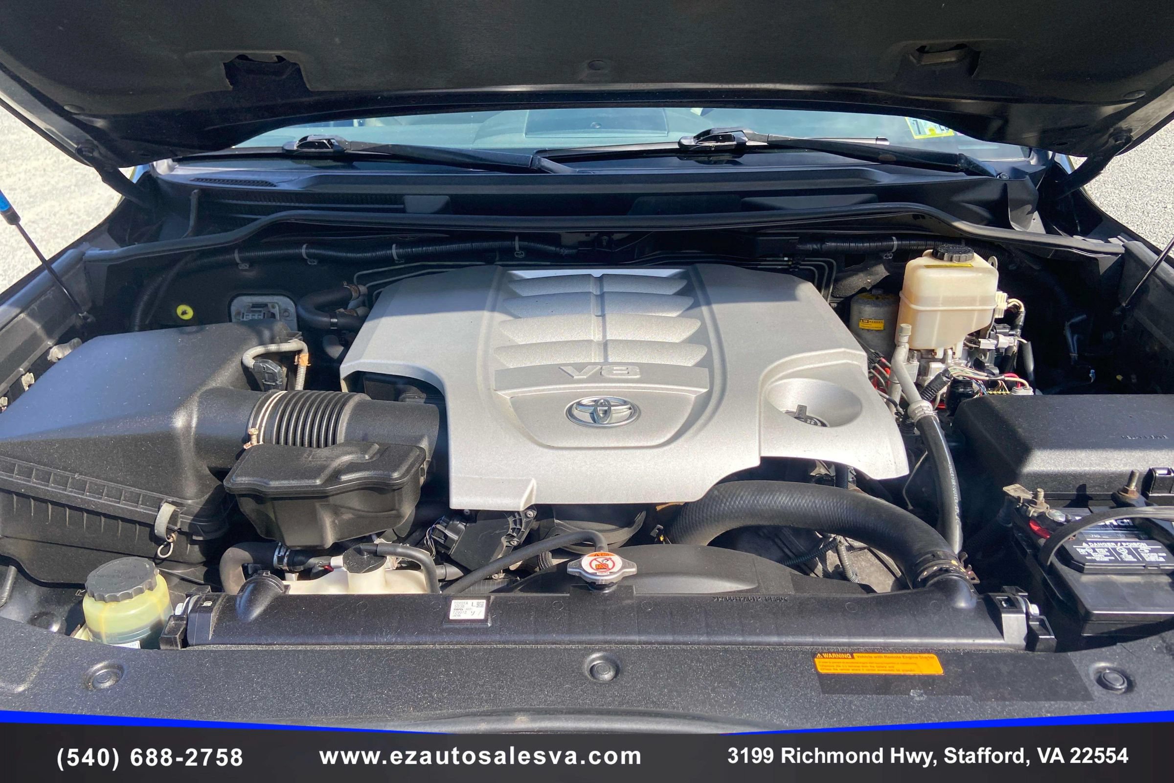 Used 2008 Toyota Land Cruiser AWD/4WD image 12