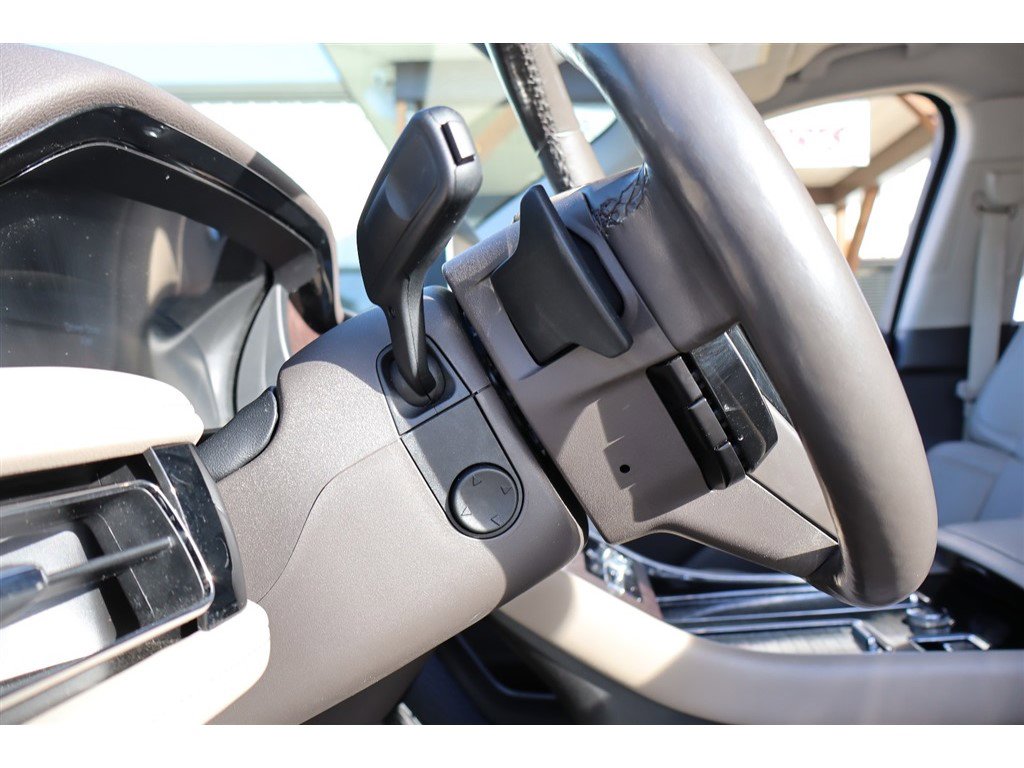 Used 2022 Lincoln Aviator Reserve w/ Equipment Group 201A image 31