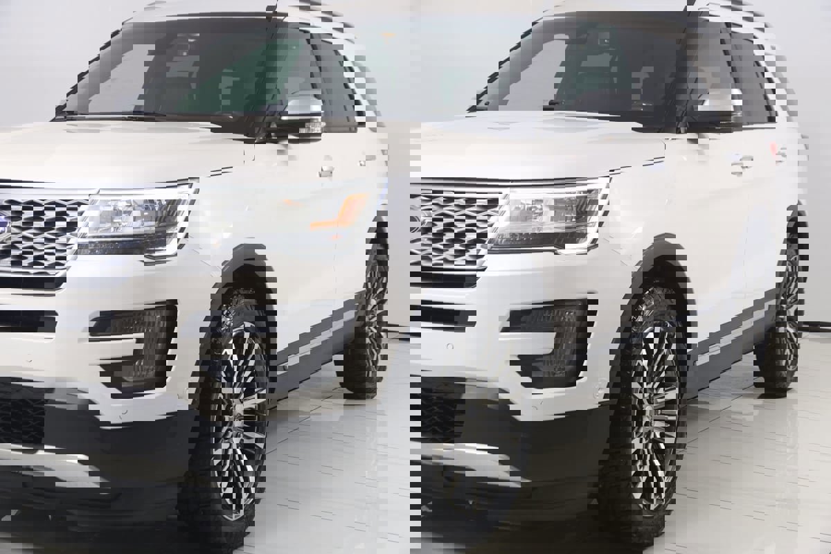 Used 2016 Ford Explorer Platinum image 55