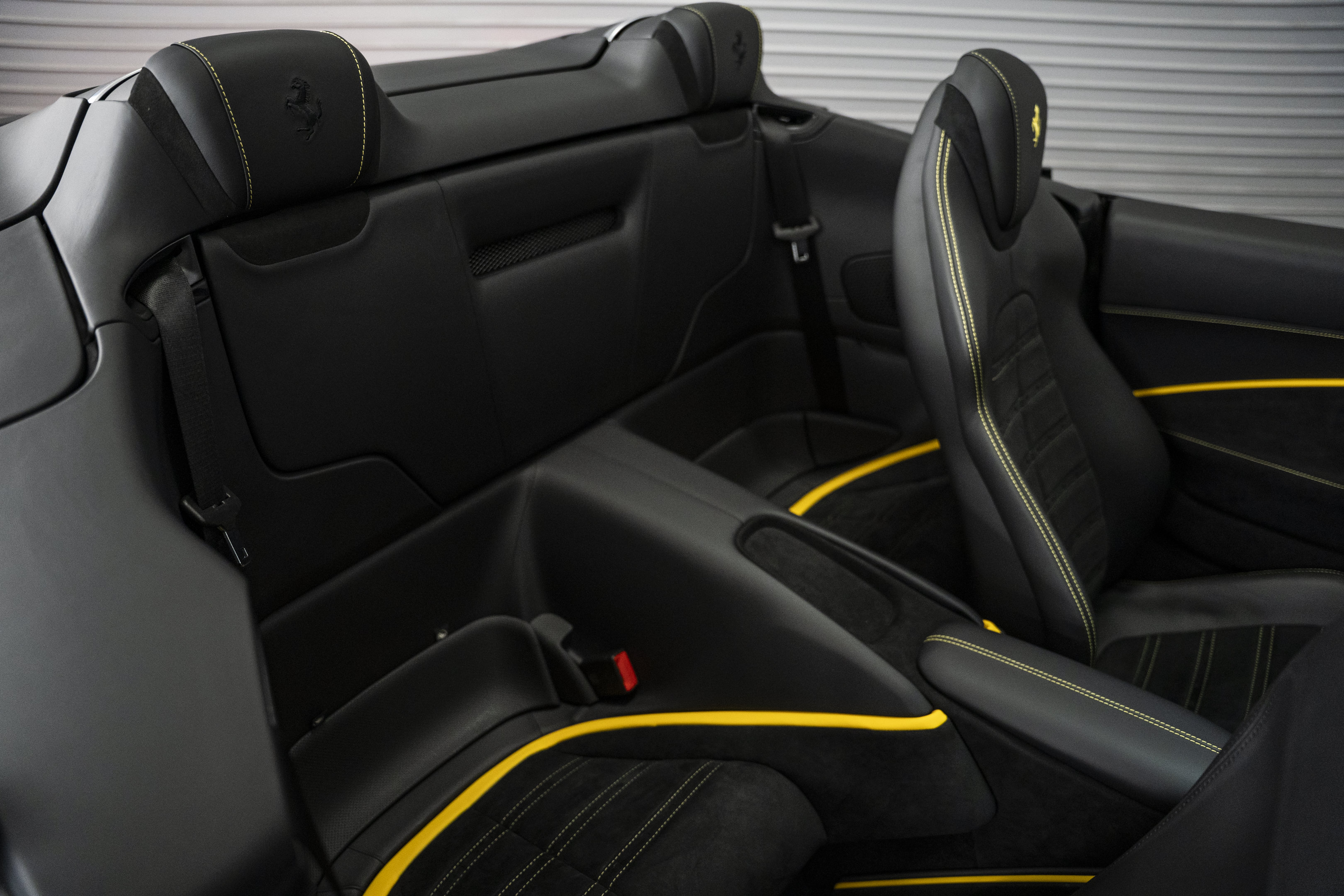 Used 2025 Ferrari Roma Spider RWD image 40