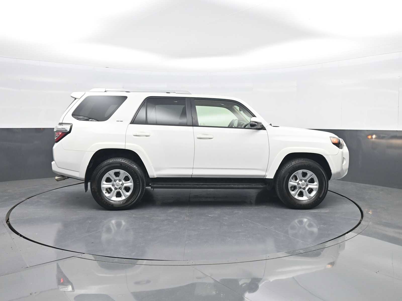 Used 2015 Toyota 4Runner SR5 Premium AWD/4WD image 9