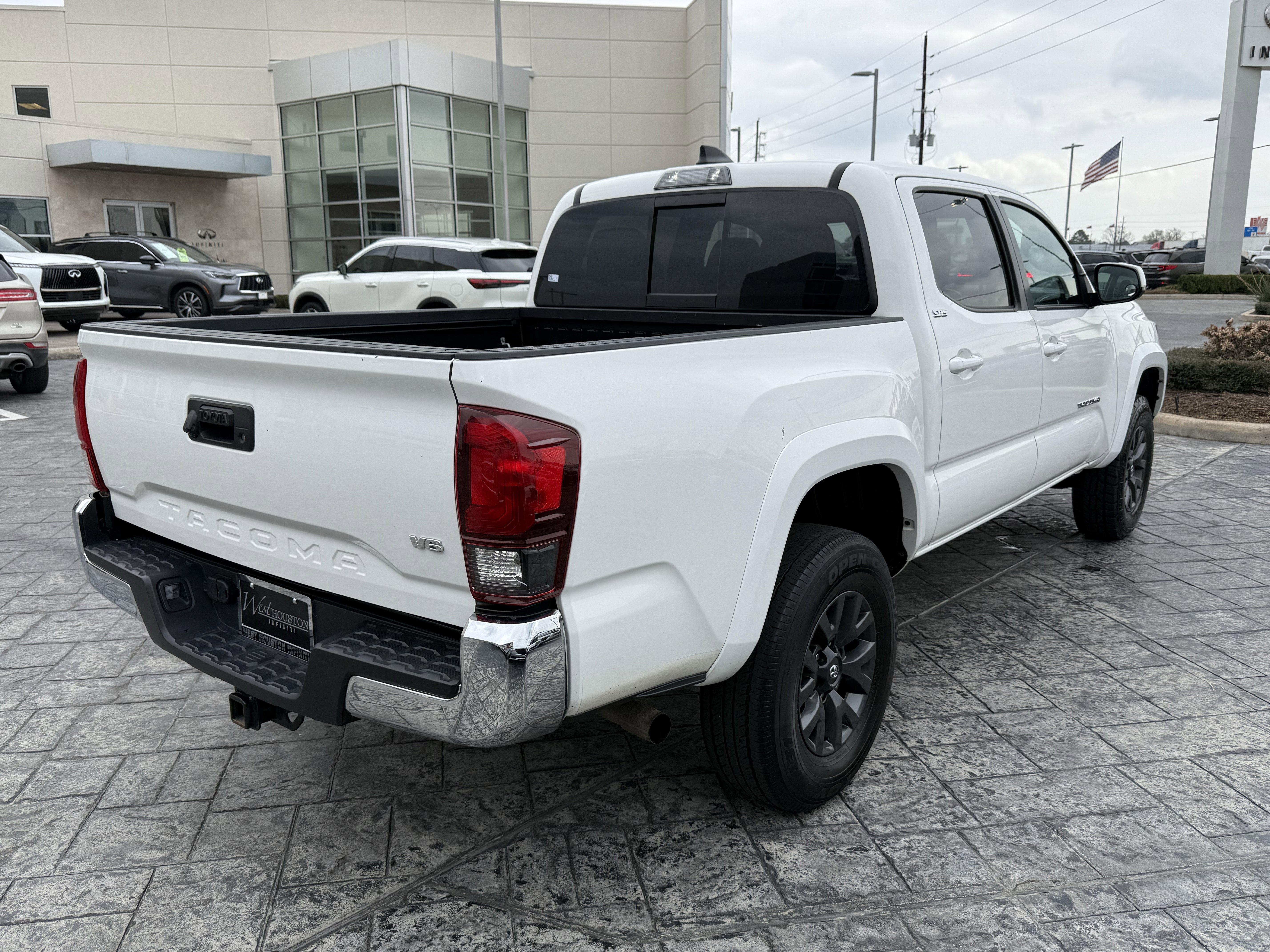 Used 2023 Toyota Tacoma SR5 image 7