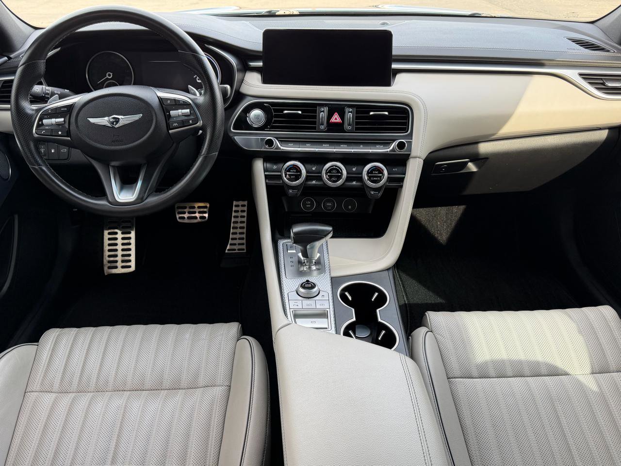 Used 2023 Genesis G70 2.0T w/ Sport Prestige Package image 21