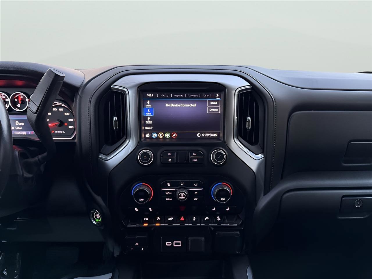 Used 2020 Chevrolet Silverado 1500 LT Trail Boss image 16