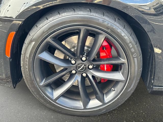 Used 2023 Chrysler 300 C RWD image 8