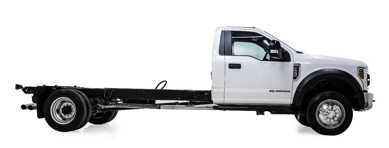 Used 2018 Ford F550 4x4 Regular Cab Super Duty image 5