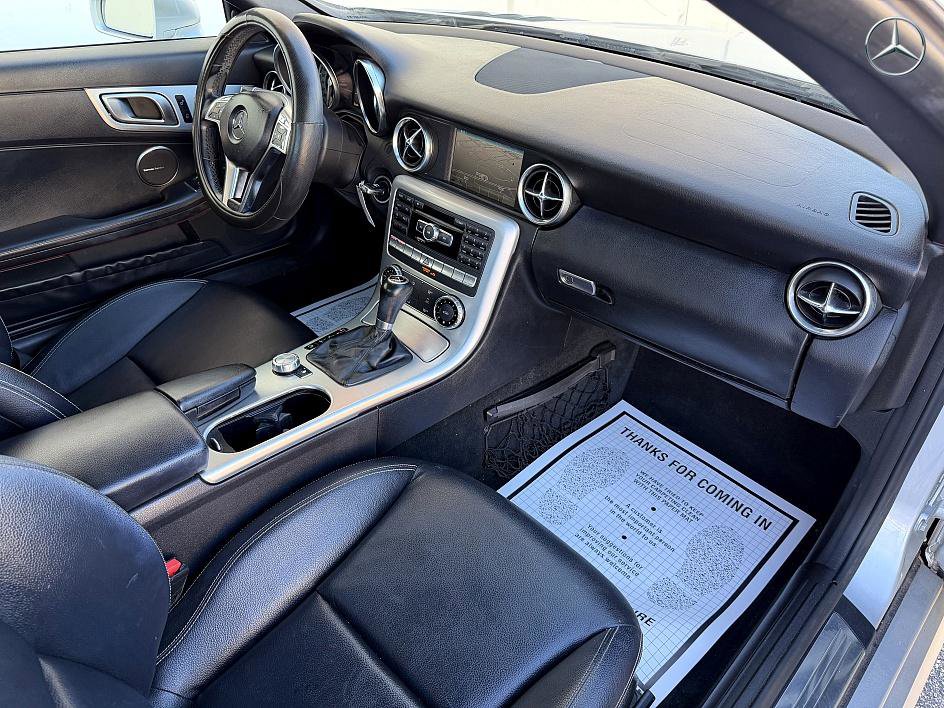 Used 2013 Mercedes-Benz SLK 250 w/ Premium I Pkg image 21