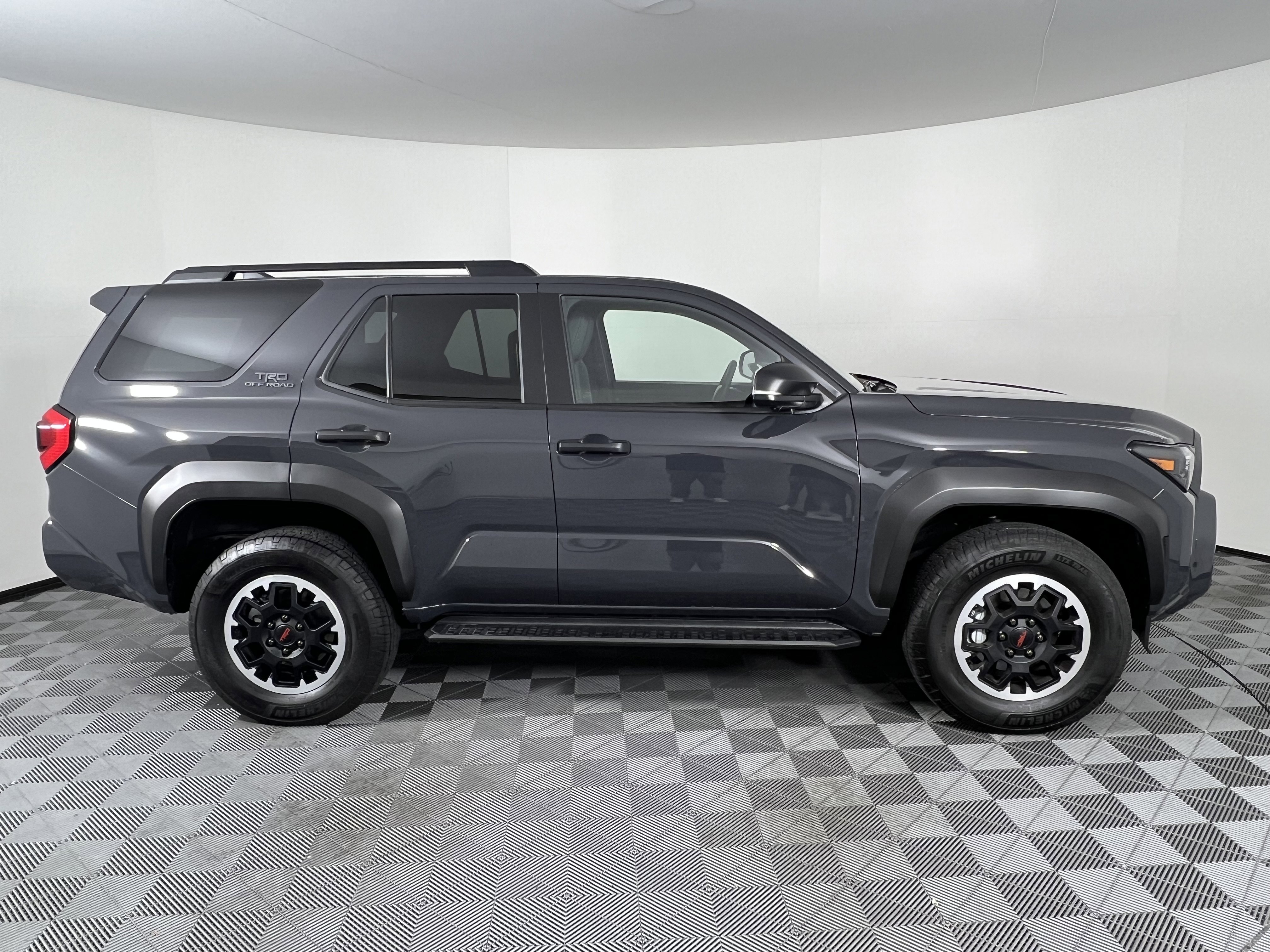 Used 2025 Toyota 4Runner TRD Off-Road Premium w/ Tow Technology Package AWD/4WD image 14