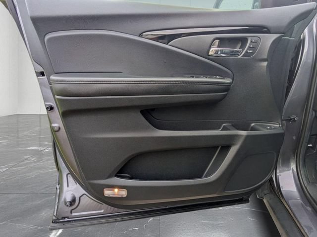 Used 2021 Honda Pilot Touring image 15