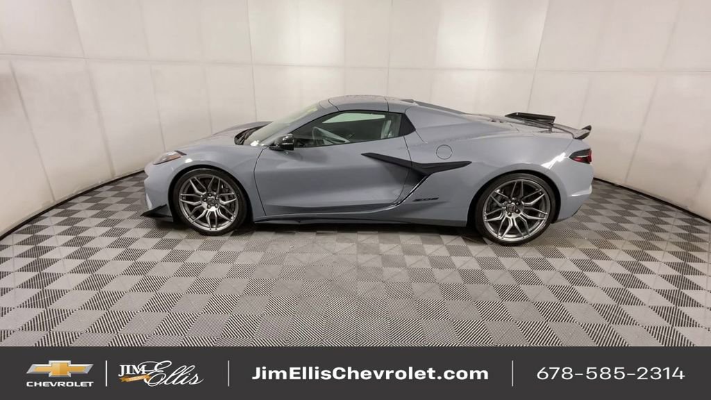 Used 2024 Chevrolet Corvette Z06 w/ Stealth Interior Trim Package image 6