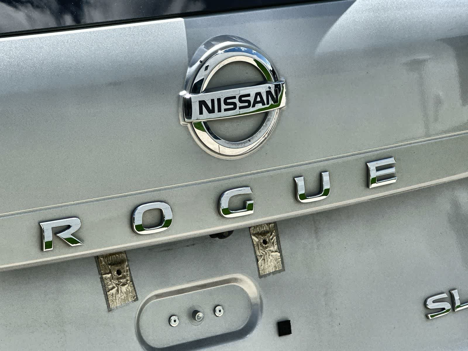 Used 2021 Nissan Rogue SL AWD/4WD image 14