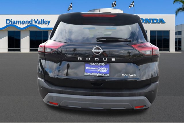 Used 2023 Nissan Rogue SV image 5