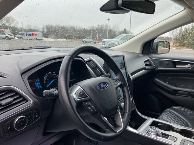 Used 2024 Ford Edge Titanium AWD/4WD image 5