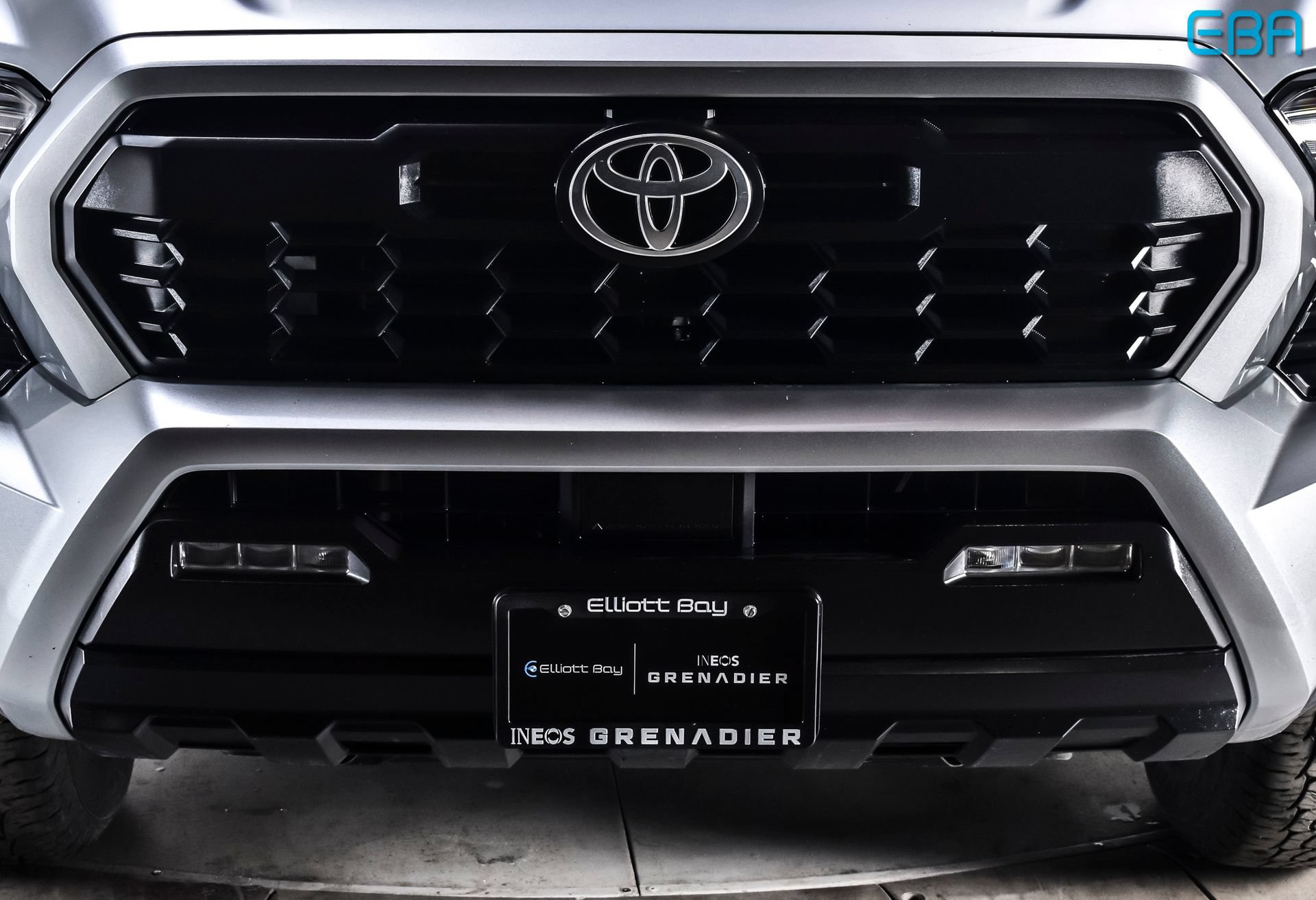 Used 2024 Toyota Tacoma TRD Off-Road AWD/4WD image 7