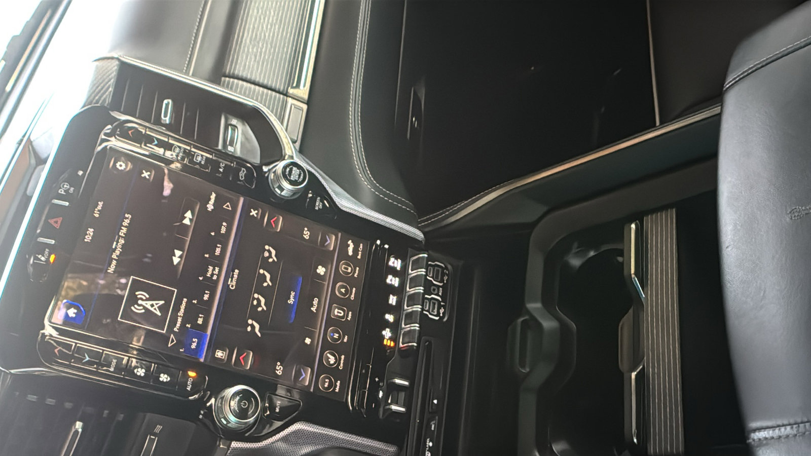 Used 2019 RAM 1500 Limited AWD/4WD image 35