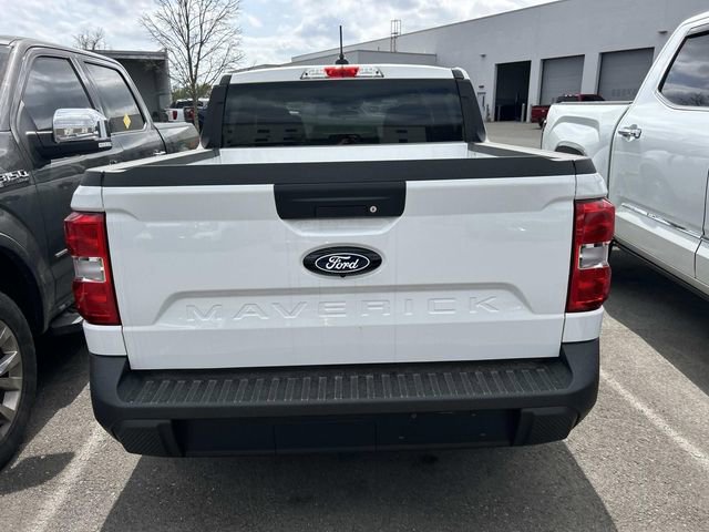 Used 2025 Ford Maverick XL w/ Equipment Group 102A image 5