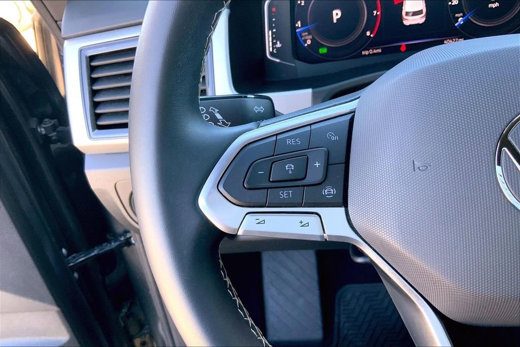 Used 2023 Volkswagen Atlas Cross Sport SE image 18