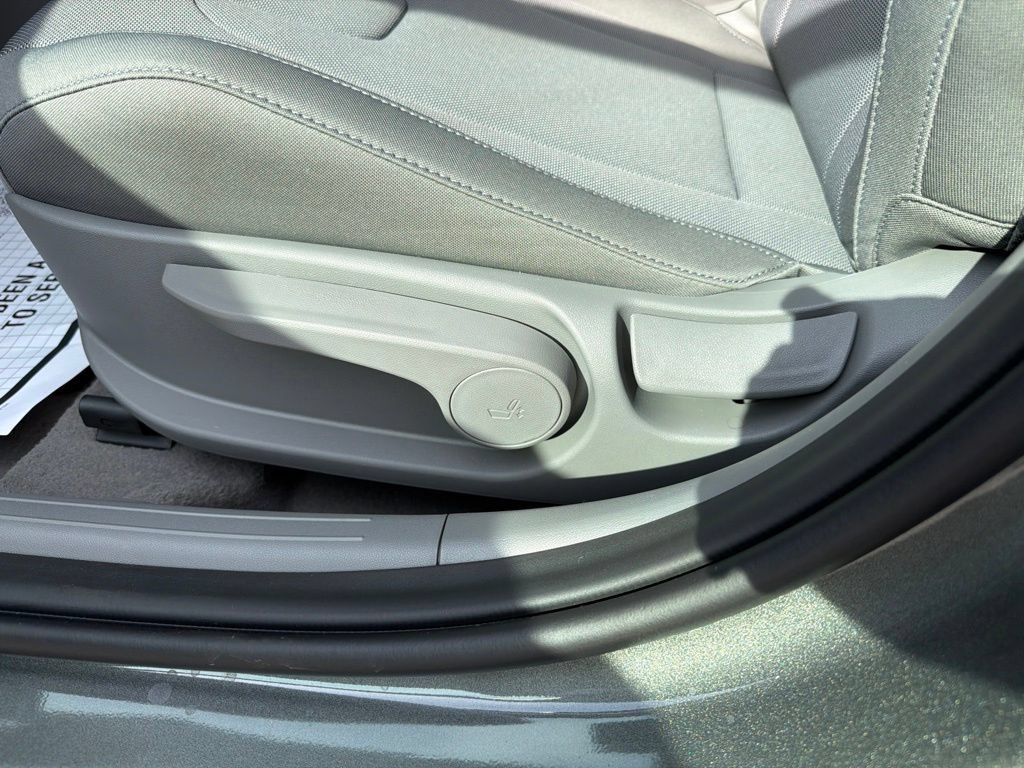 New 2026 Hyundai Elantra SE FWD image 14
