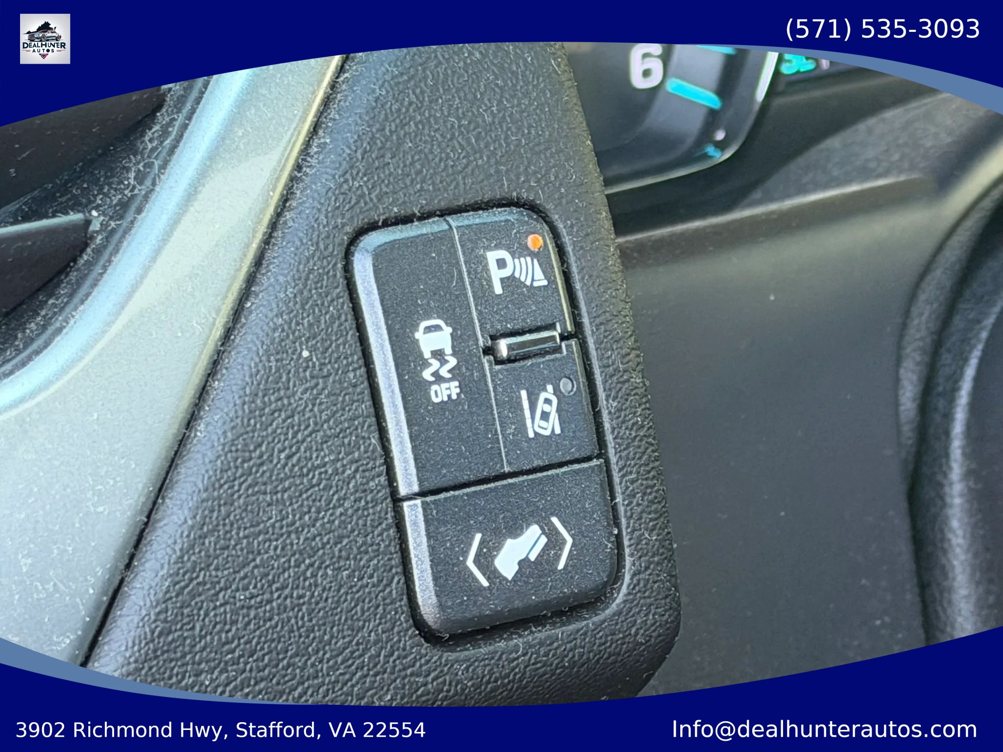 Used 2015 Chevrolet Tahoe LTZ AWD/4WD image 28