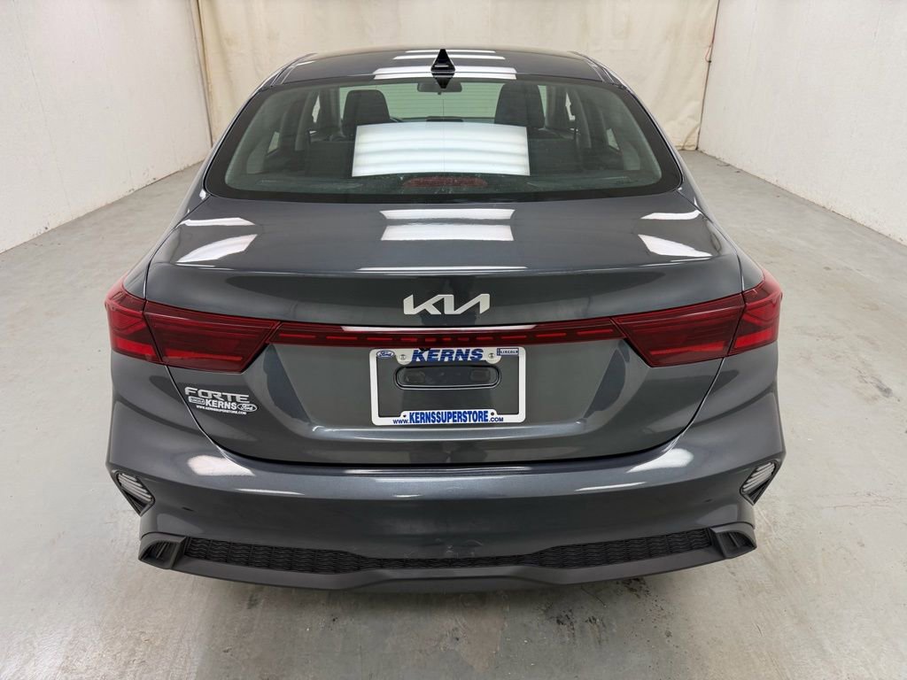 Used 2023 Kia Forte LXS w/ LXS Technology Package image 4