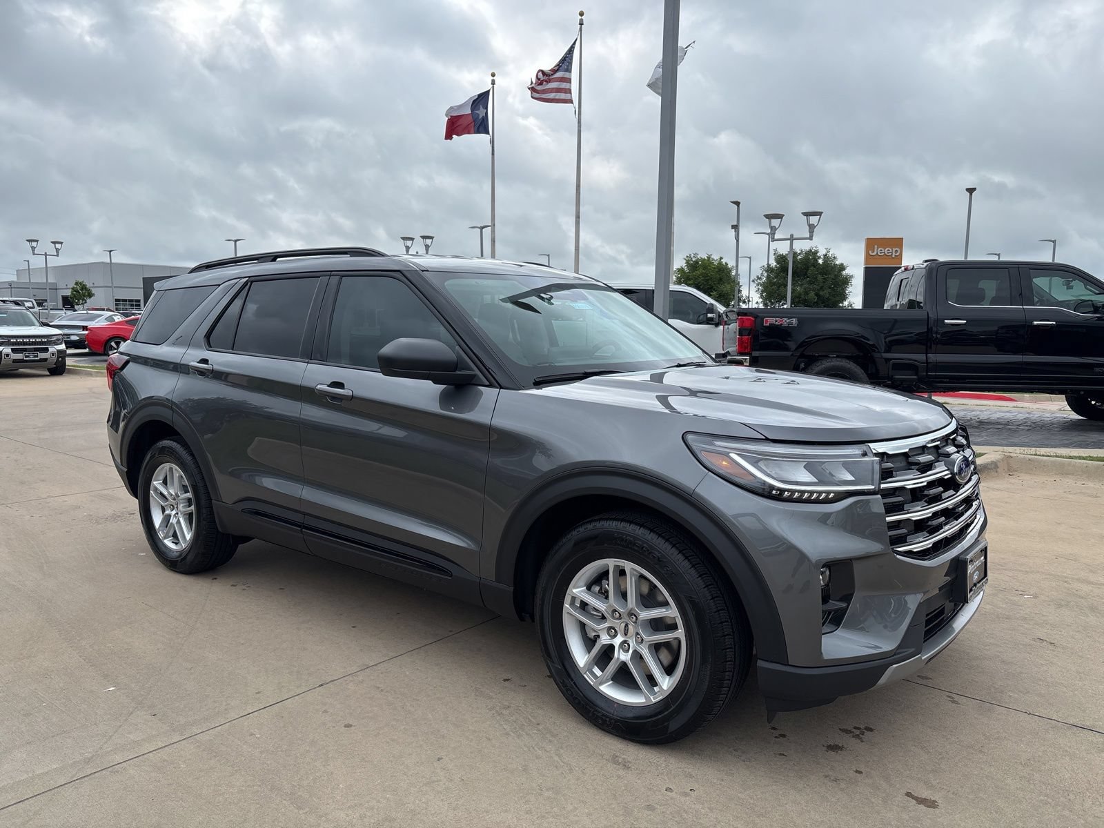 New 2026 Ford Explorer Active w/ Active Comfort Package RWD image 8