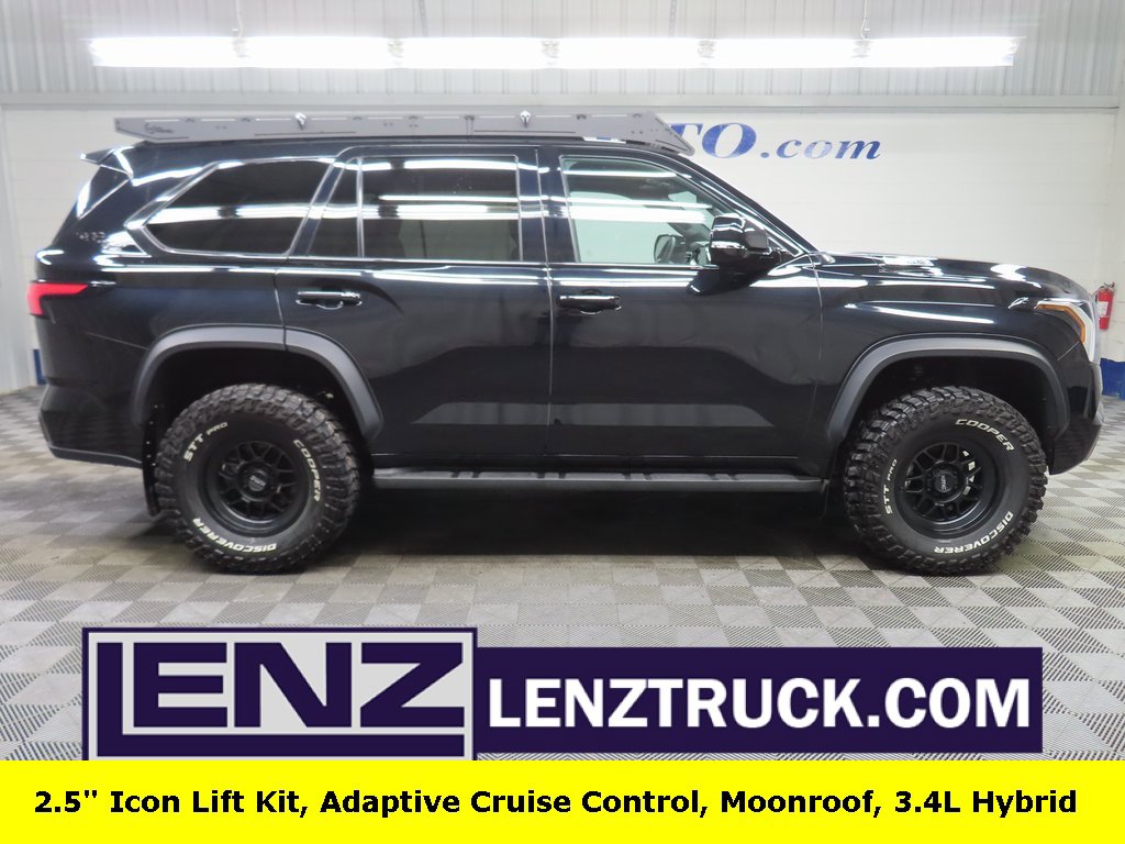 Used 2025 Toyota Sequoia SR5 image 1