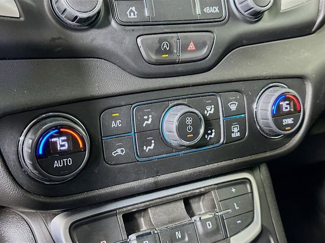 Used 2023 GMC Terrain SLE w/ Driver Convenience Package image 18