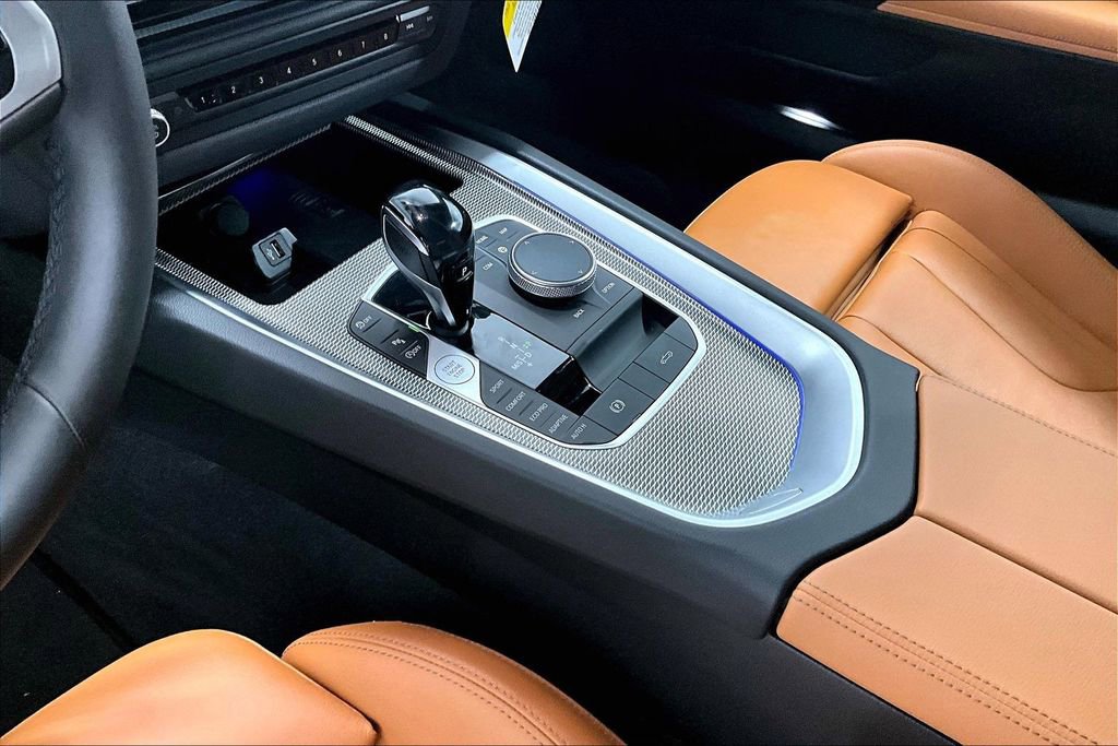 Used 2020 BMW Z4 M40i w/ Executive Package RWD image 13