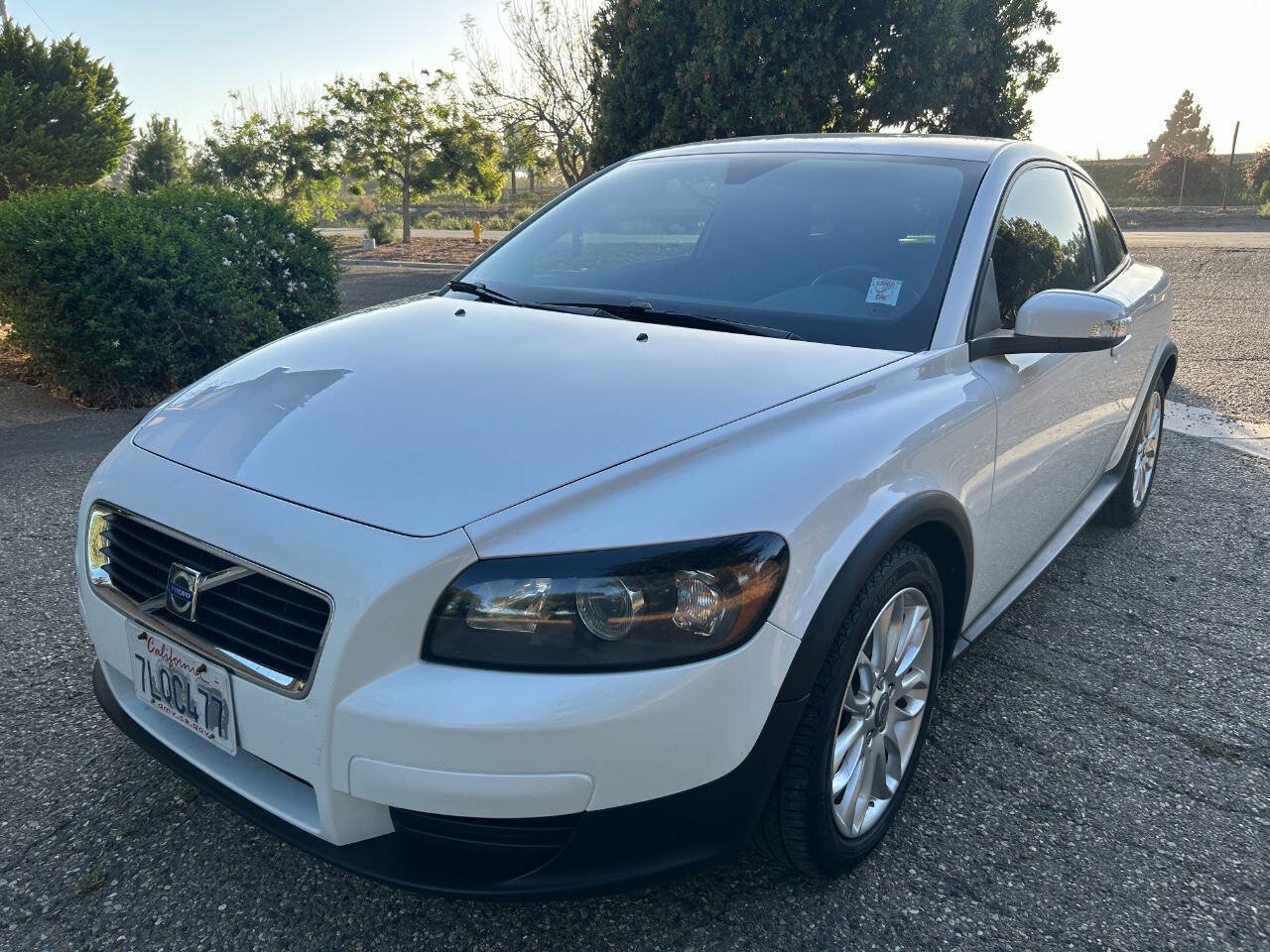 Used 2009 Volvo C30 FWD image 2