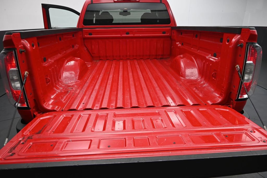 Used 2016 GMC Canyon SLE AWD/4WD image 11