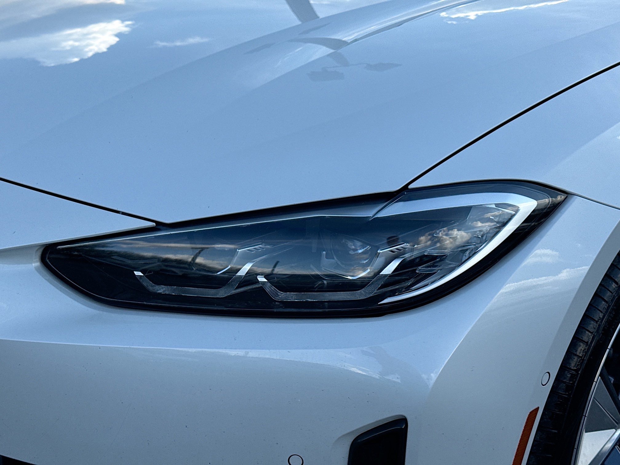 Used 2023 BMW i4 eDrive35 image 9