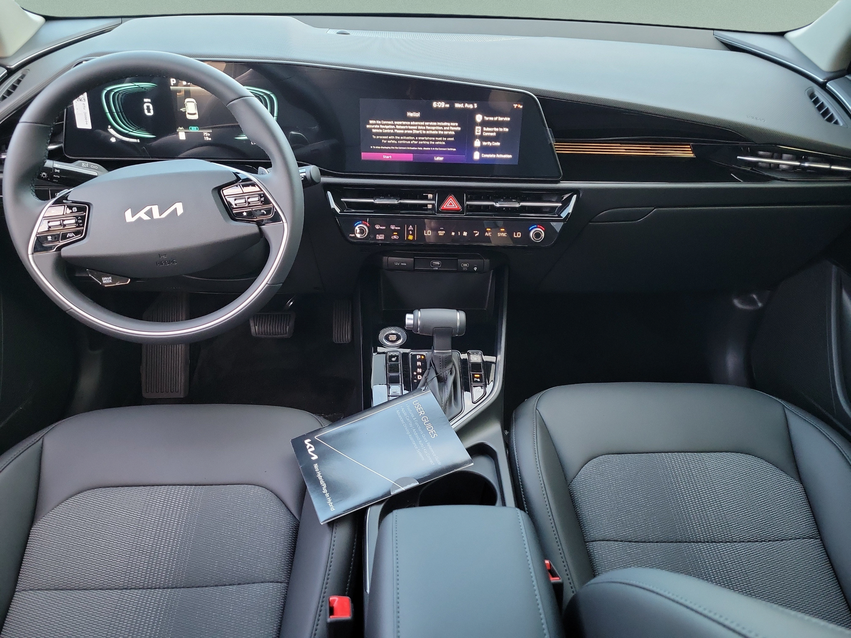 New 2026 Kia Niro EX FWD image 9
