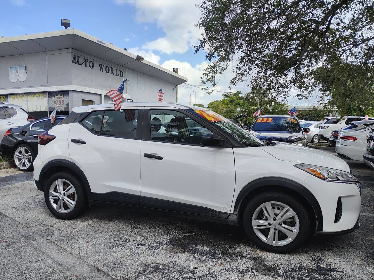 Used 2022 Nissan Kicks S FWD image 12