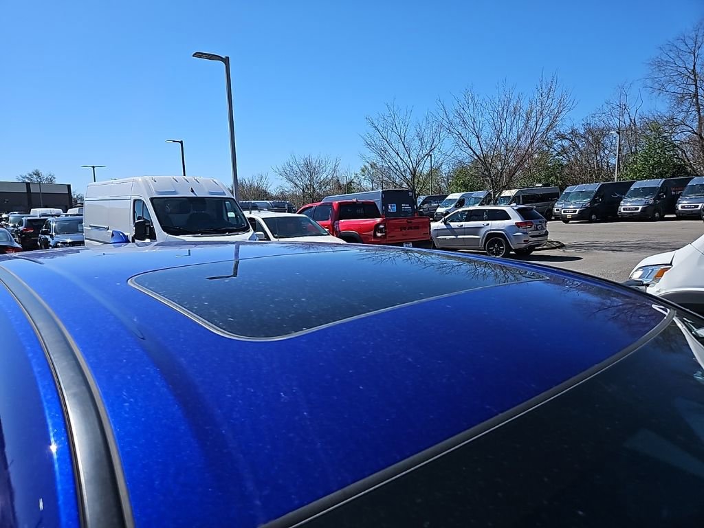 Used 2023 Honda CR-V EX-L image 9