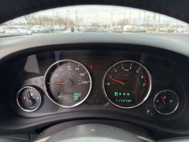 Used 2017 Jeep Wrangler Unlimited Sahara w/ Connectivity Group image 12