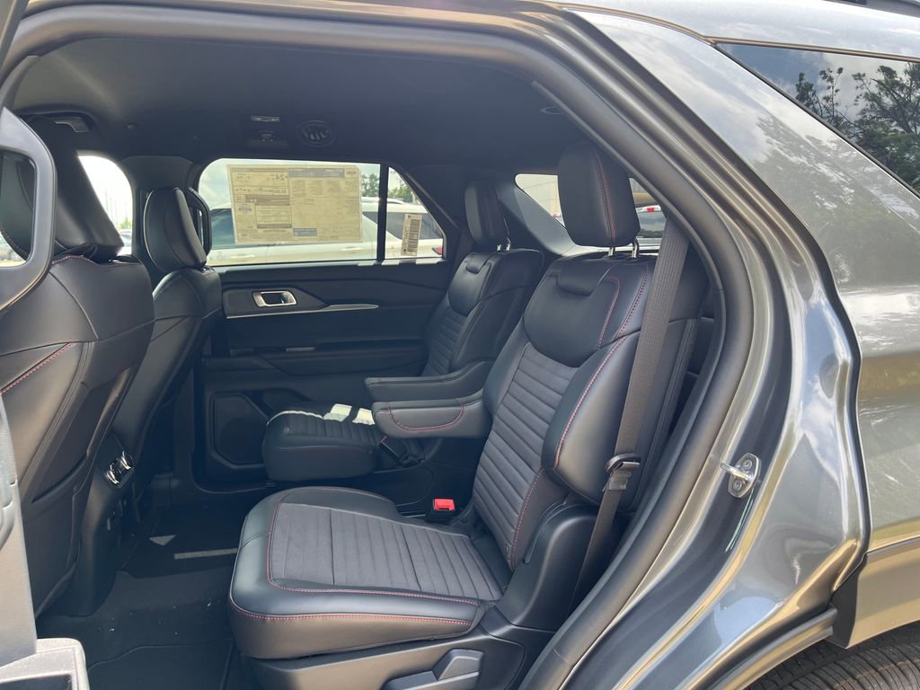 New 2026 Ford Explorer ST-Line RWD image 21