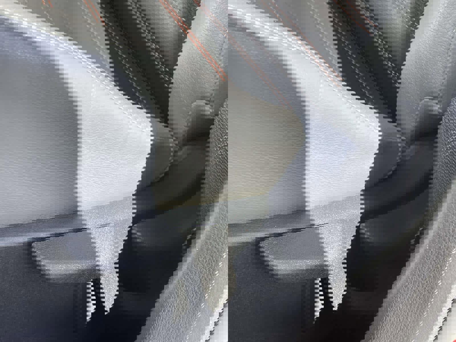 Used 2021 Nissan Kicks SR w/ SR Premium Package image 12