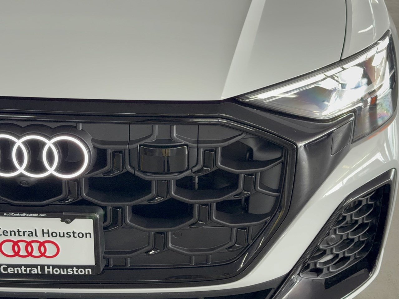New 2027 Audi Q8 Premium Plus AWD/4WD image 12