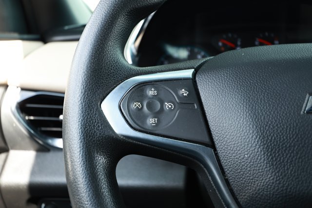 Used 2023 Chevrolet Traverse LS FWD image 12