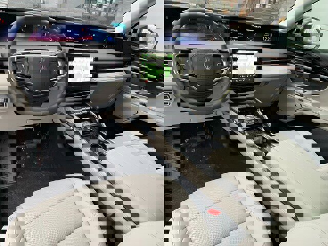 New 2026 Lincoln Nautilus Premier w/ Equipment Group 102A image 24